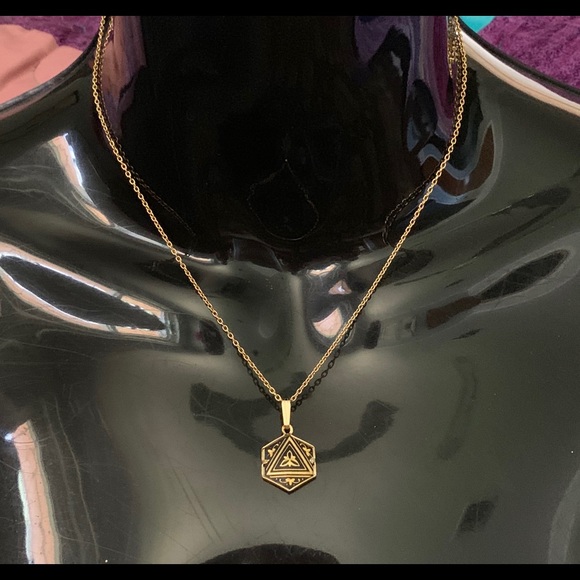 Jewelry - Pretty gold & black necklace from Toledo, Spain